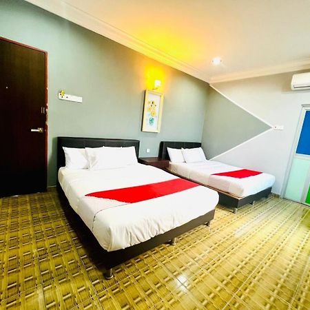 Daily Inn Hotel Mersing Buitenkant foto