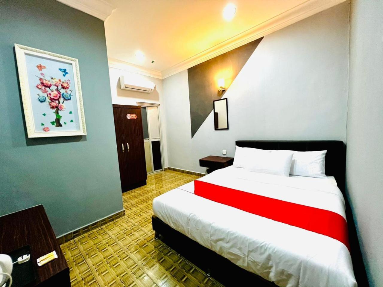 Daily Inn Hotel Mersing Buitenkant foto