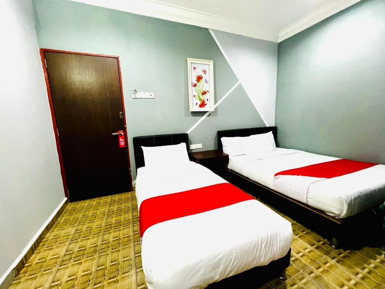 Daily Inn Hotel Mersing Buitenkant foto