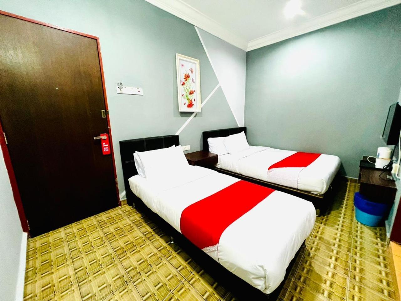 Daily Inn Hotel Mersing Buitenkant foto