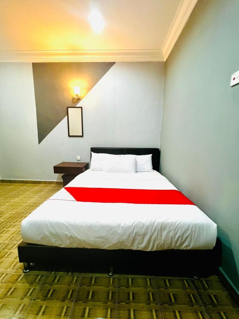 Daily Inn Hotel Mersing Buitenkant foto