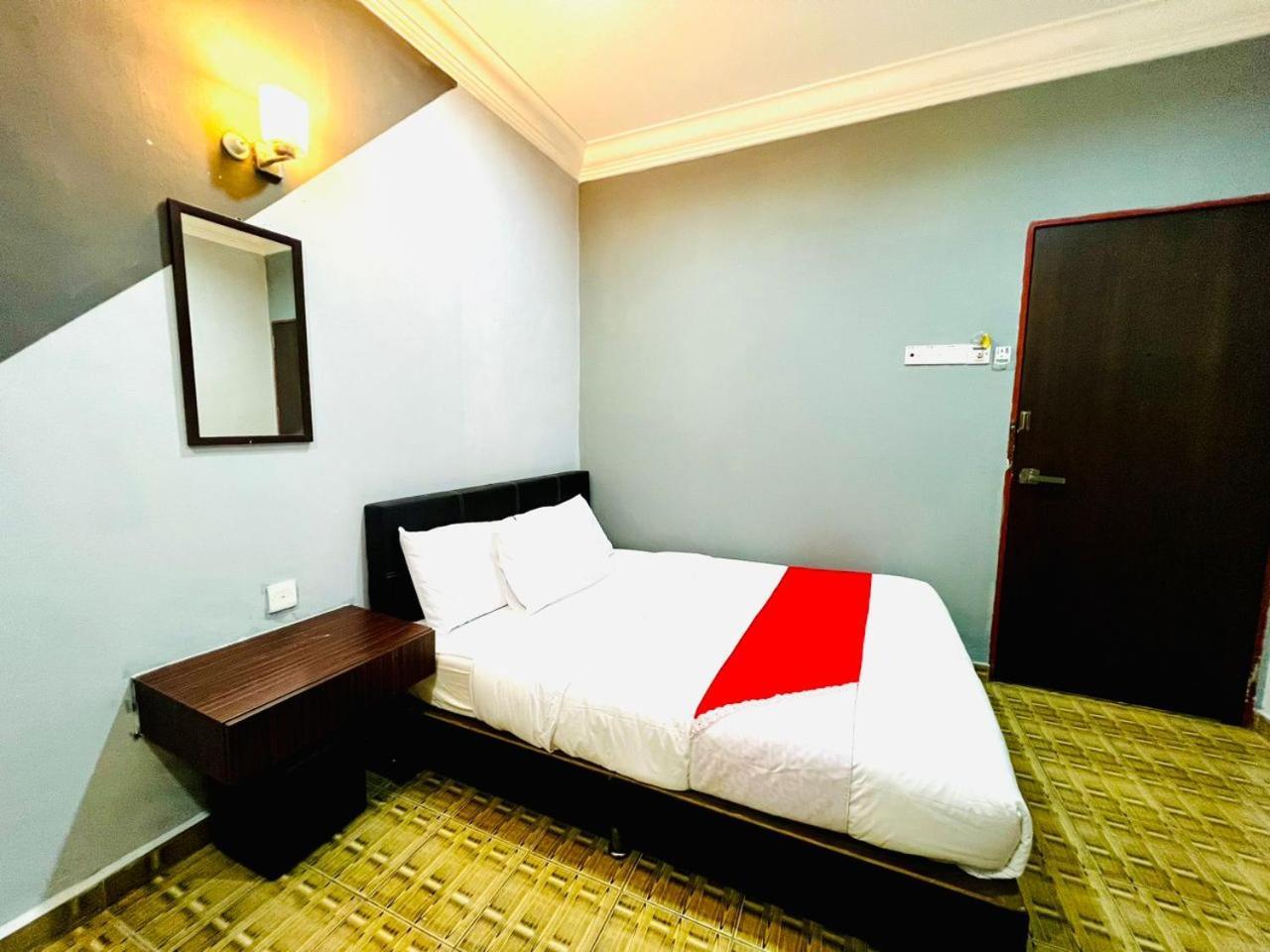 Daily Inn Hotel Mersing Buitenkant foto